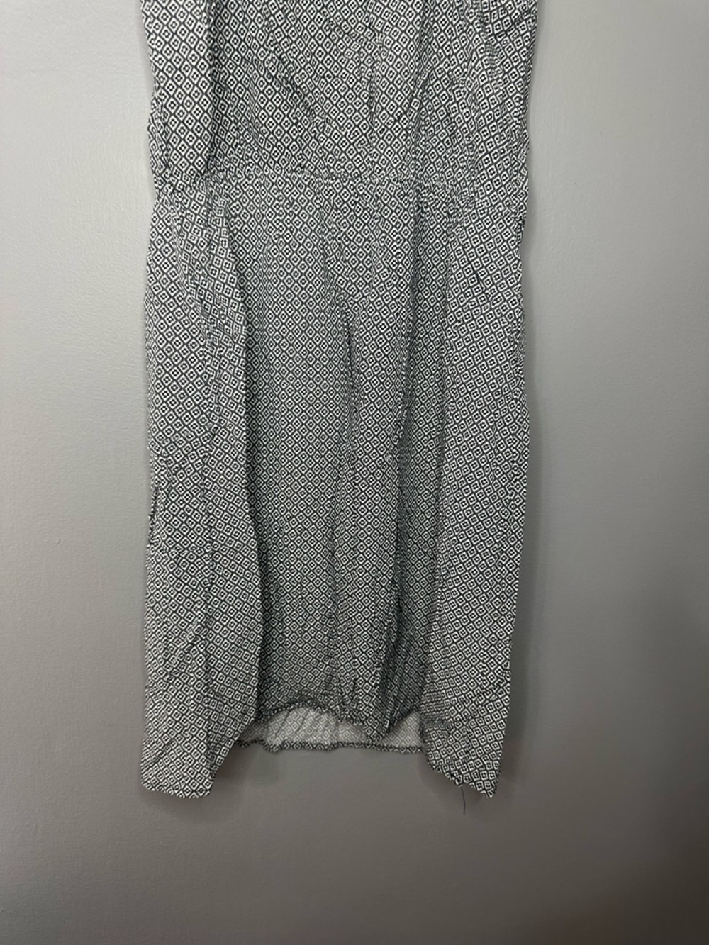 Old navy Women’s Black & White Printed Spaghetti Strap Dress - Picture 8 of 8